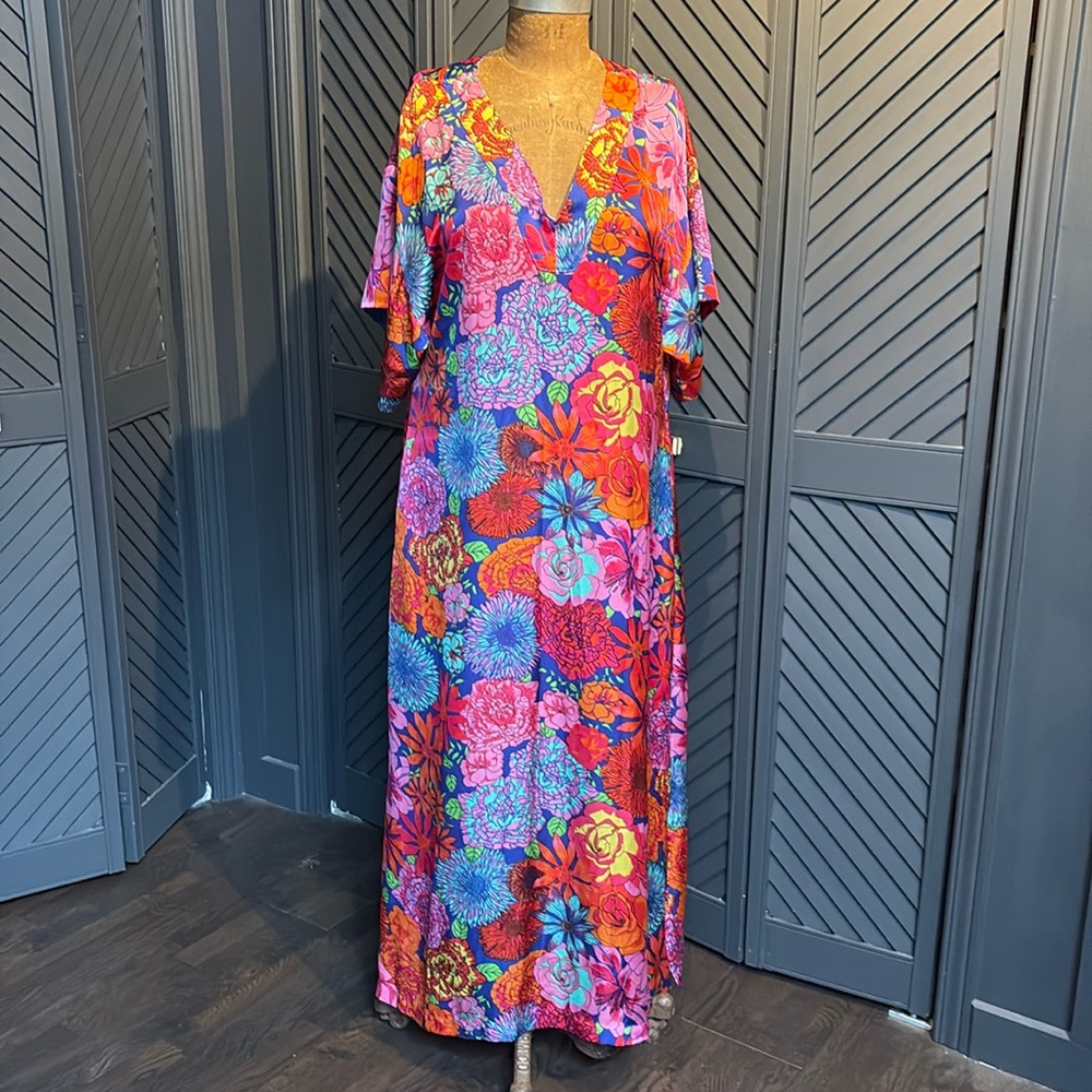 ✨Price drop✨EUC Natori kaftan dress